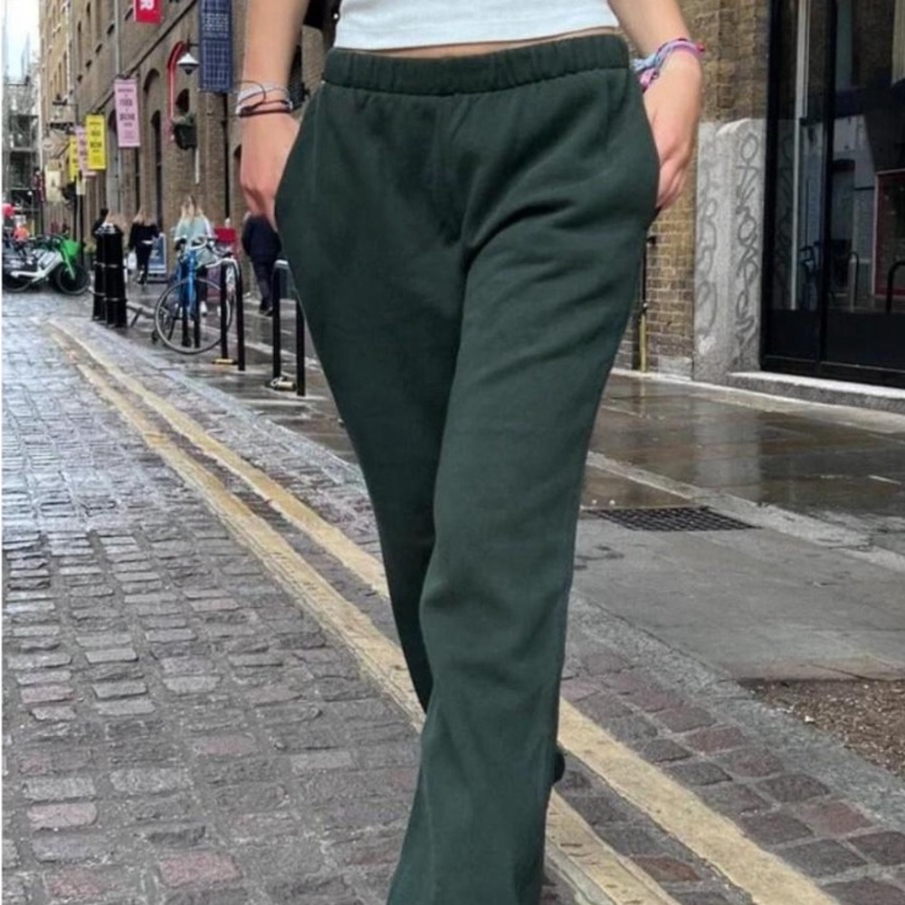 Green Brandy Melville/ Pacsun Sweatpants (BARELY USED)